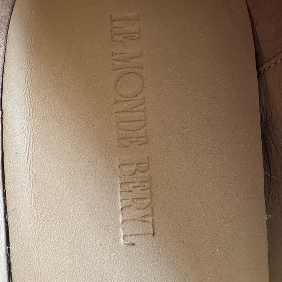 Le Monde Beryl Women's Elegant Red Velvet Loafers - Picture 10 of 12